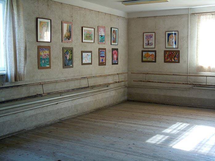 Kanakeravan-Art-School-Multipurpose-Room