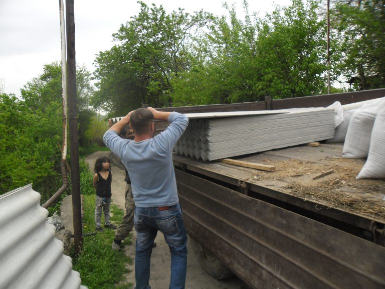 Metal roofing Araik requested to renovate his barn.