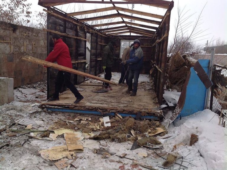 Shirak Center NGO oversees the demolition of the Davtyan's former domik.