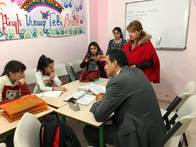 More visitors! Human Rights Defender of Armenia, Arman Tatoyan and staff, at visit Debi Arach learning more about the center.