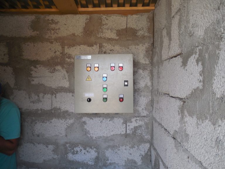 The pump in Nerkin Karmir Aghbyur is fully automated to ensure its longevity.
