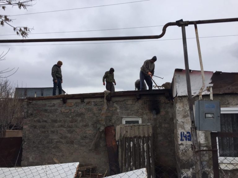 In line with The Paros Foundation protocol, immediately following the move, the Yeranosyan domik is demolished.