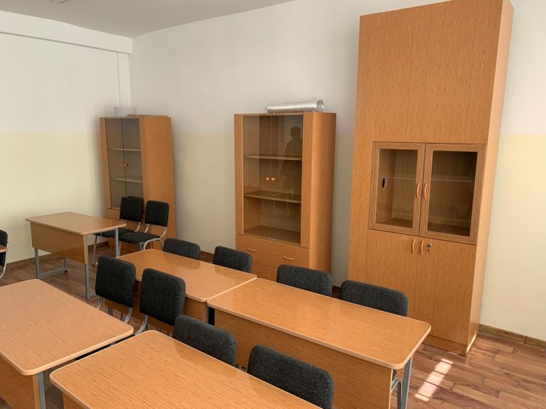 One of the two laboratory rooms almost completed at the school in Nerkin Karmir Aghbyur.