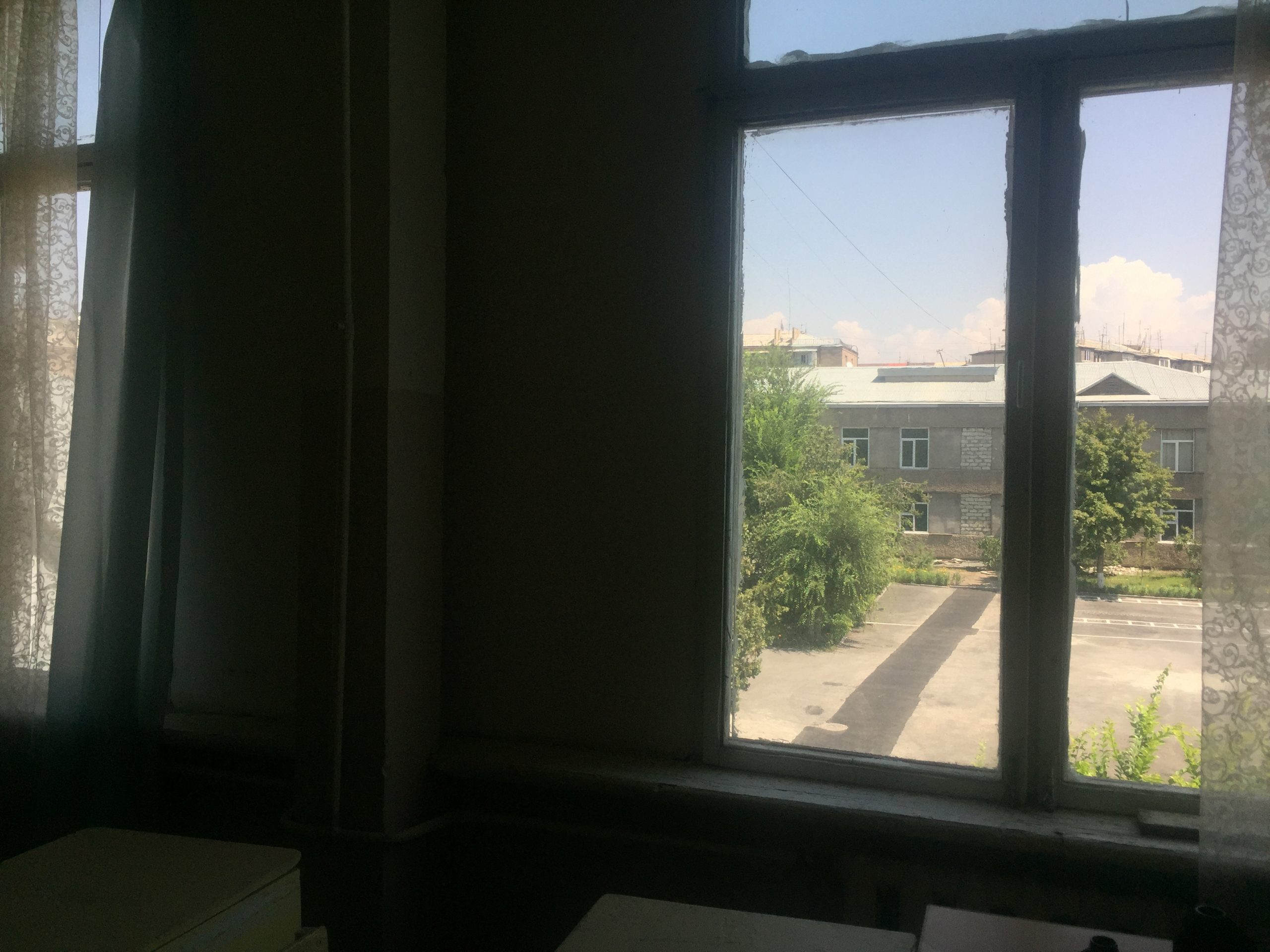 KV-school-windows-1-scaled