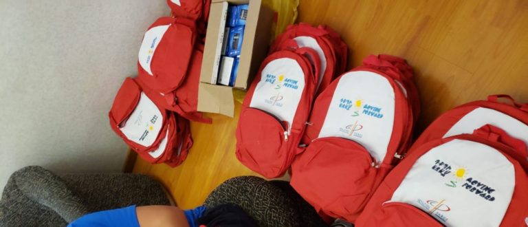 Packs on Backs Armenia: Debi Arach 2022