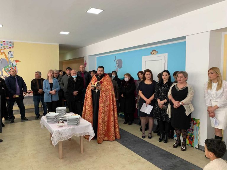 Teachers, parents and members of the community attended the Achajur kindergarten opening and tour.