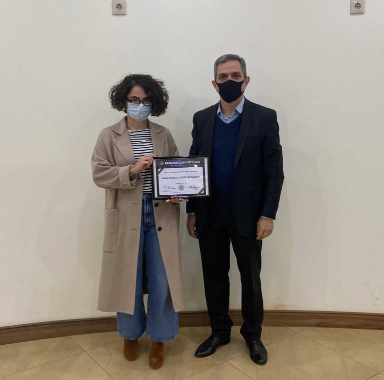 Abak Mental Math Academy receiving their grant from Armenia Support Fund.